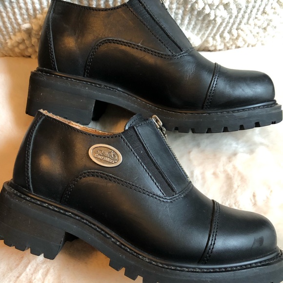 ** LAST CHANCE- EUC Ladies’ Easyriders Black Leather Shoes - Picture 2 of 6